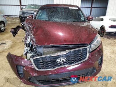 Piąte zdjęcie samochodu w środku: 2020 KIA SORENTO S VIN:5XYPG4A56LG615887 - miniatura