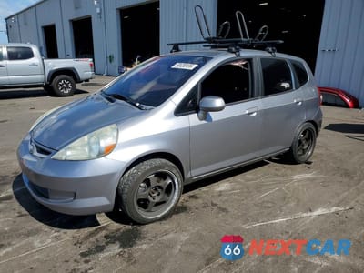 2008 HONDA FIT JHMGD374X8S000986 - główne zdjęcie licytacji z USA - miniatura