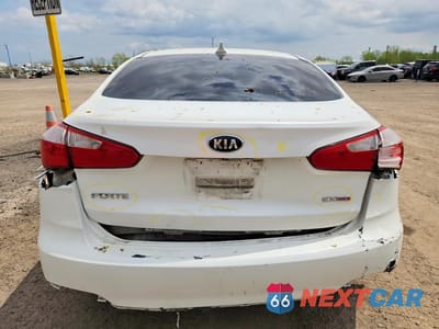 Zdjęcie 6 z 12 samochodu: 2015 KIA FORTE EX VIN:KNAFX4A82F5434382 - miniatura