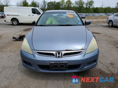 Piąte zdjęcie samochodu w środku: 2007 HONDA ACCORD LX VIN:1HGCM56447A072799 - miniatura