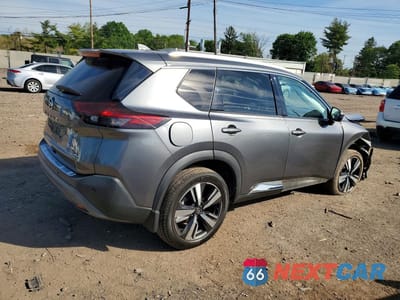 Trzecie zdjęcie samochodu z tyłu: 2021 NISSAN ROGUE SL VIN:5N1AT3CB5MC700915 - miniatura
