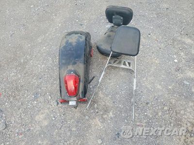 Zdjęcie 9 z 10 samochodu: 2005 HONDA VTX1300 R VIN:1HFSC52305A211257 - miniatura