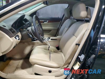 Zdjęcie 7 z 12 samochodu: 2011 MERCEDES-BENZ C 300 4MATIC VIN:WDDGF8BB8BR136326 - miniatura