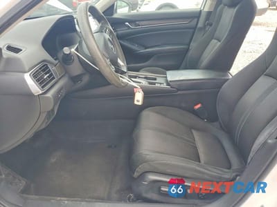 Zdjęcie 7 z 12 samochodu: 2018 HONDA ACCORD EX VIN:1HGCV1F41JA042284 - miniatura