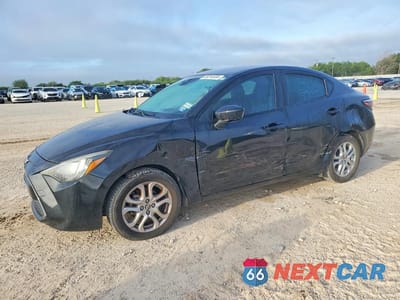 2016 SCION IA BASE 3MYDLBZV0GY108607 - główne zdjęcie licytacji z USA - miniatura