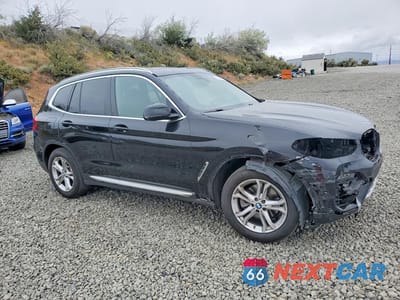 Czwarte zdjęcie samochodu z boku: 2021 BMW X3 XDRIVE30I VIN:5UXTY5C05M9G94394 - miniatura