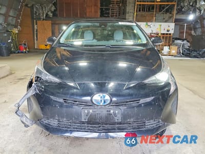 Piąte zdjęcie samochodu w środku: 2017 TOYOTA PRIUS TWO VIN:JTDKBRFU4H3543170 - miniatura