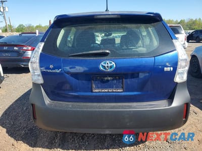 Zdjęcie 6 z 12 samochodu: 2012 TOYOTA PRIUS V TWO VIN:JTDZN3EUXC3053068 - miniatura