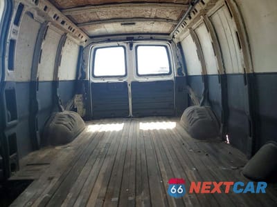 Zdjęcie 10 z 13 samochodu: 2006 GMC SAVANA G3500 VIN:1GTHG39U861244634 - miniatura