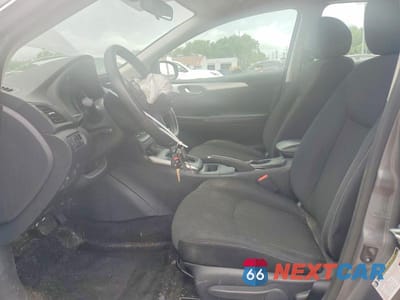 Zdjęcie 7 z 12 samochodu: 2019 NISSAN SENTRA S VIN:3N1AB7AP2KY451607 - miniatura