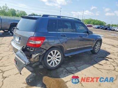 Trzecie zdjęcie samochodu z tyłu: 2010 MERCEDES-BENZ GLK 350 4MATIC VIN:WDCGG8HB4AF350710 - miniatura
