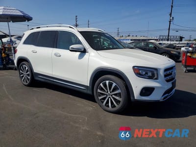 Czwarte zdjęcie samochodu z boku: 2021 MERCEDES-BENZ GLB 250 VIN:W1N4M4GB1MW089660 - miniatura