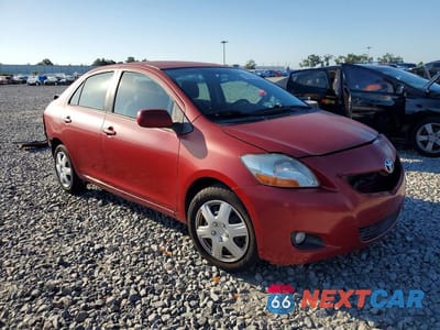Czwarte zdjęcie samochodu z boku: 2008 TOYOTA YARIS BASE VIN:JTDBT923081269956 - miniatura