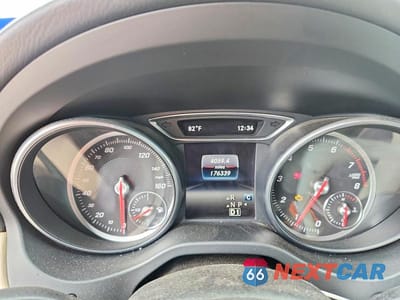 Zdjęcie 9 z 12 samochodu: 2018 MERCEDES-BENZ CLA 250 VIN:WDDSJ4EB1JN602360 - miniatura