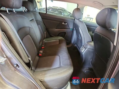 Zdjęcie 11 z 13 samochodu: 2016 KIA SPORTAGE LX VIN:KNDPB3AC7G7823741 - miniatura