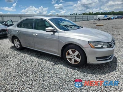 Czwarte zdjęcie samochodu z boku: 2014 VOLKSWAGEN PASSAT SE VIN:1VWBT7A32EC057871 - miniatura