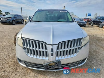 Piąte zdjęcie samochodu w środku: 2010 LINCOLN MKT VIN:2LMHJ5AR8ABJ30456 - miniatura