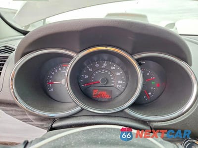 Zdjęcie 9 z 12 samochodu: 2012 KIA SORENTO EX VIN:5XYKU4A26CG268070 - miniatura