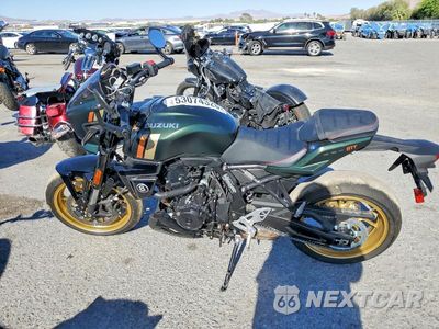 Trzecie zdjęcie samochodu z tyłu: 2026 SUZUKI GSX800 TT VIN:JS1EM16B4T7100004 - miniatura