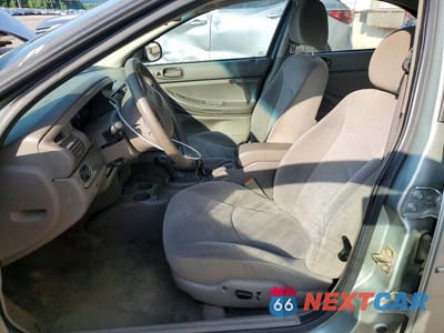 Zdjęcie 7 z 12 samochodu: 2004 CHRYSLER SEBRING LXI VIN:1C3EL56R74N340033 - miniatura