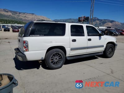 Trzecie zdjęcie samochodu z tyłu: 2002 CHEVROLET SUBURBAN C1500 VIN:3GNEC16T92G343741 - miniatura