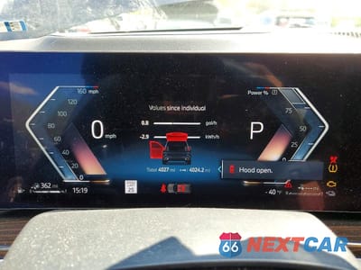 Zdjęcie 9 z 14 samochodu: 2026 BMW X5 XDRIVE50E VIN:5UX43EU06T9296611 - miniatura