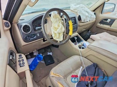 Zdjęcie 8 z 14 samochodu: 2004 FORD EXPEDITION EDDIE BAUER VIN:1FMFU18L04LB47938 - miniatura