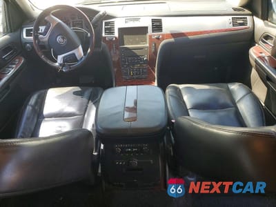 Zdjęcie 8 z 14 samochodu: 2007 CADILLAC ESCALADE LUXURY VIN:1GYFK63887R318134 - miniatura