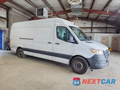 Czwarte zdjęcie samochodu z boku: 2025 MERCEDES BENZ SPRINTER 2500 VIN:W1Y4KCHYXST202980 - miniatura
