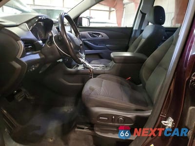 Zdjęcie 7 z 14 samochodu: 2019 CHEVROLET TRAVERSE LT VIN:1GNERGKW0KJ102943 - miniatura