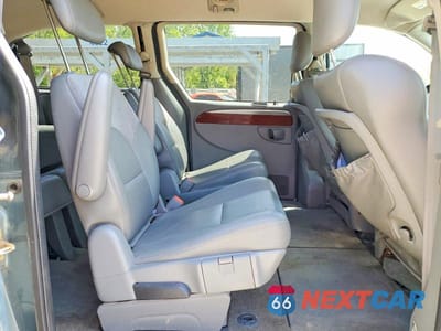 Zdjęcie 11 z 14 samochodu: 2005 CHRYSLER TOWN & COUNTRY LIMITED VIN:2C8GP64L15R393679 - miniatura