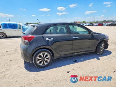 Trzecie zdjęcie samochodu z tyłu: 2023 KIA RIO S VIN:3KPA25ADXPE531334 - miniatura