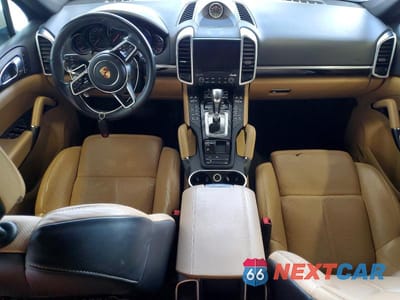 Zdjęcie 8 z 13 samochodu: 2018 PORSCHE CAYENNE VIN:WP1AA2A22JKA07176 - miniatura
