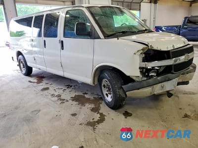 Czwarte zdjęcie samochodu z boku: 2013 CHEVROLET EXPRESS G3500 LT VIN:1GAZG1FG0D1112786 - miniatura
