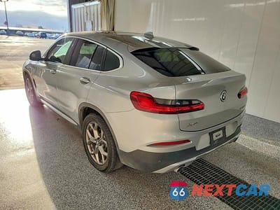 Trzecie zdjęcie samochodu z tyłu: 2021 BMW X4 XDRIVE30I VIN:5UX2V1C06M9E06590 - miniatura