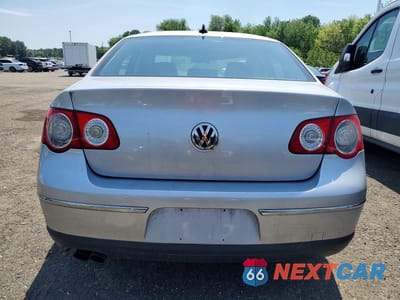Zdjęcie 6 z 12 samochodu: 2010 VOLKSWAGEN PASSAT KOMFORT VIN:WVWJM7AN7AE099710 - miniatura