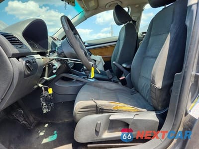 Zdjęcie 7 z 12 samochodu: 2010 VOLKSWAGEN JETTA S VIN:3VWJX7AJ9AM102537 - miniatura