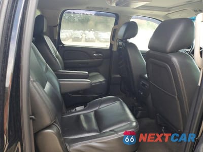 Zdjęcie 11 z 13 samochodu: 2013 CHEVROLET SUBURBAN K1500 LTZ VIN:1GNSKKE75DR252839 - miniatura