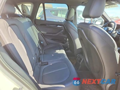Zdjęcie 11 z 13 samochodu: 2016 BMW X1 XDRIVE28I VIN:WBXHT3C36GP887478 - miniatura