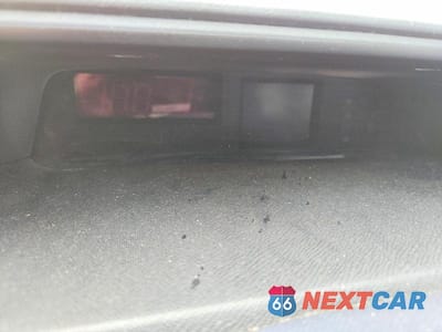 Zdjęcie 9 z 13 samochodu: 2016 TOYOTA PRIUS C TWO VIN:JTDKDTB33G1130218 - miniatura