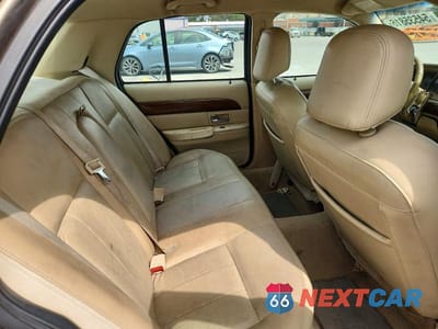 Zdjęcie 10 z 12 samochodu: 2006 MERCURY GRAND MARQUIS LS VIN:2MEHM75V66X649914 - miniatura