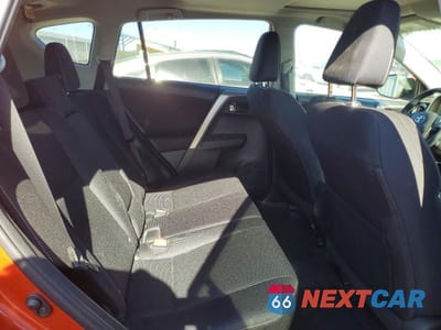 Zdjęcie 11 z 14 samochodu: 2015 TOYOTA RAV4 XLE VIN:2T3WFREV8FW144255 - miniatura