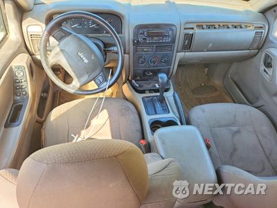 Zdjęcie 8 z 12 samochodu: 2004 JEEP GRAND CHEROKEE LAREDO VIN:1J4GX48S44C328463 - miniatura