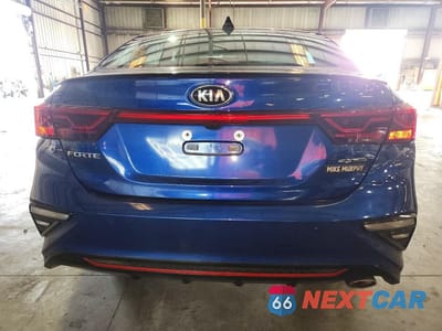 Zdjęcie 6 z 13 samochodu: 2021 KIA FORTE GT LINE VIN:3KPF34AD0ME406478 - miniatura