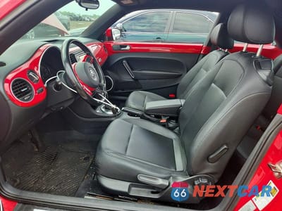 Zdjęcie 7 z 12 samochodu: 2012 VOLKSWAGEN BEETLE VIN:3VWJP7ATXCM602176 - miniatura