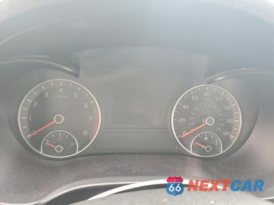 Zdjęcie 9 z 12 samochodu: 2019 KIA OPTIMA LX VIN:5XXGT4L34KG343365 - miniatura