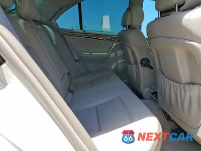 Zdjęcie 10 z 12 samochodu: 2007 MERCEDES-BENZ C 230 VIN:WDBRF52HX7A934112 - miniatura