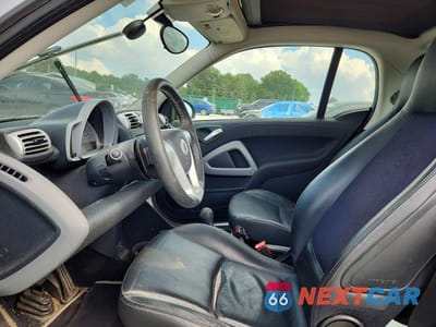 Zdjęcie 7 z 12 samochodu: 2008 SMART FORTWO PURE VIN:WMEEJ31X58K158710 - miniatura