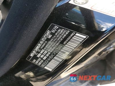 Zdjęcie 12 z 12 samochodu: 2012 MERCEDES-BENZ C 250 VIN:WDDGF4HB4CR218491 - miniatura