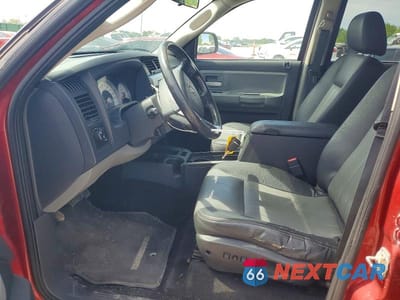 Zdjęcie 7 z 12 samochodu: 2008 DODGE DAKOTA QUAD LARAMIE VIN:1D7HW58N98S599551 - miniatura